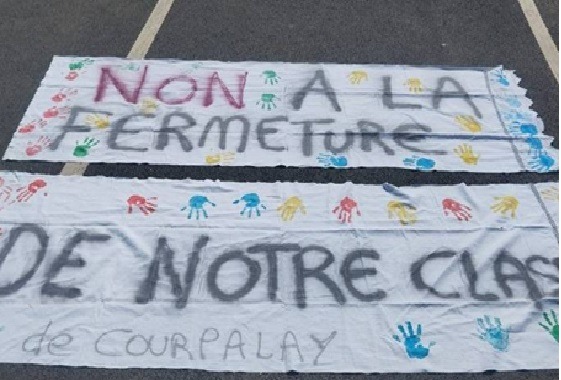 Photo Ensemble, mobilisons-nous : ne rayons pas l’avenir de nos enfants du tableau.
